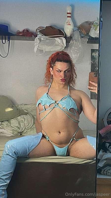 i think that blue is my color :)