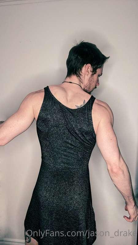 Do you like it more from the front or the back? 😜😈