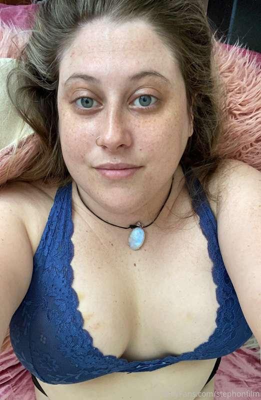 Come lay with me and put your hands on my body? 😍