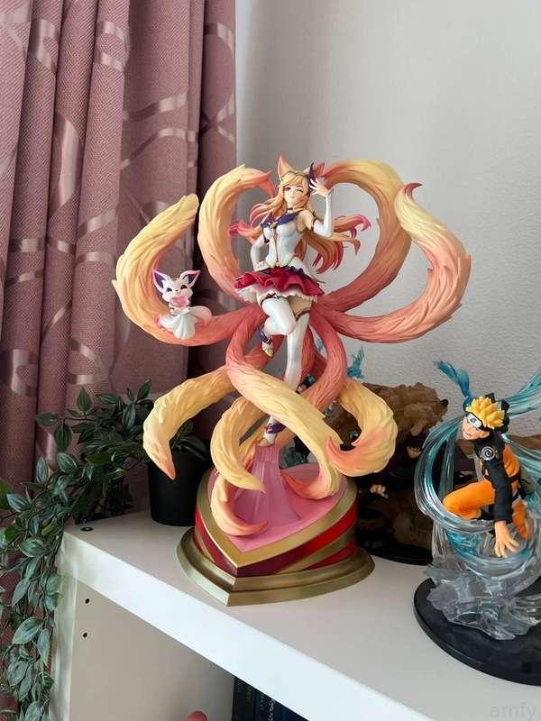 Yay, I finally got this girl (⌒▽⌒)☆.
I really love the League of Legends game and in particular the character Ahri. The figure is very detailed and beautifully realized. I'm slowly building up a collection of figures from different games. This fox has definitely captured my heart, and I think yours will too.


#cute #leagueoflegends #geek #gamergirl