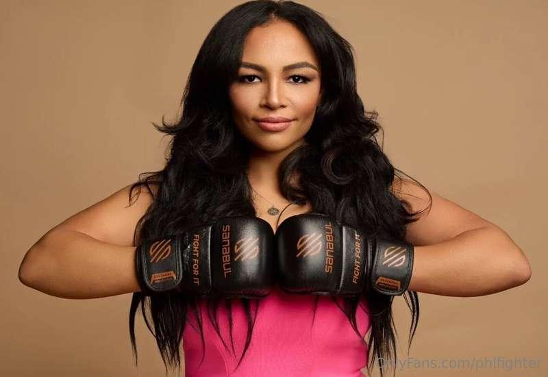 It’s giving pretty but still likes to fight 😉👊