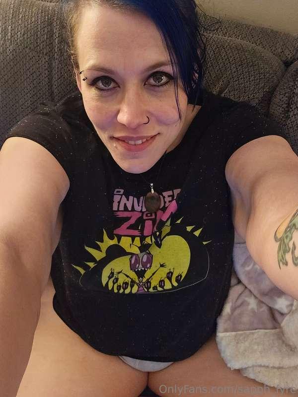 Happy Easter, my loves! Sorry I've been a bad little slut th..