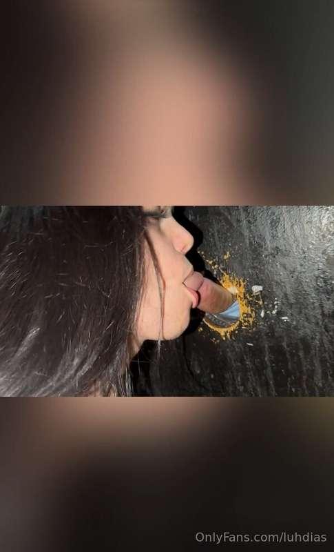 Look how I get home and a very rich cock🥒 is waiting for me😍..