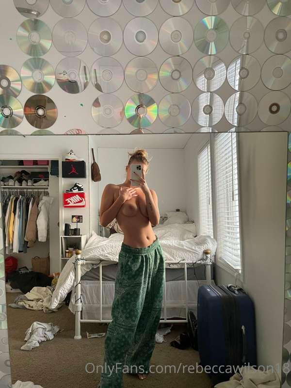I’m so horny rn tip me $10 and dm me 😻