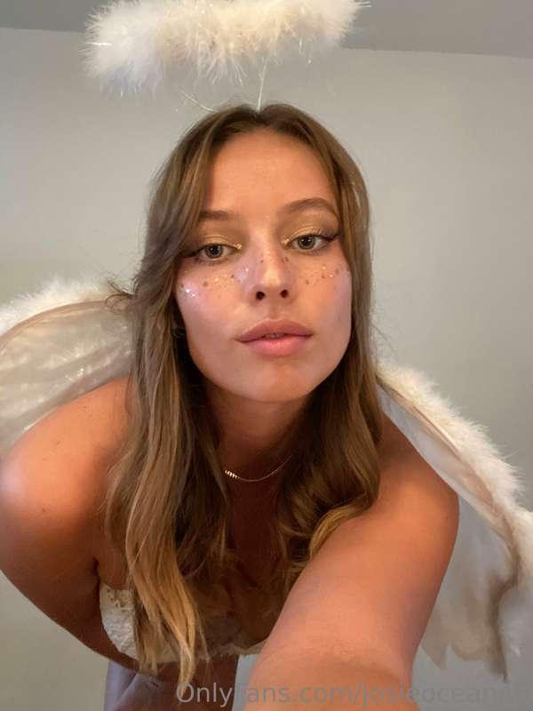 Naked angel 😇🤍
