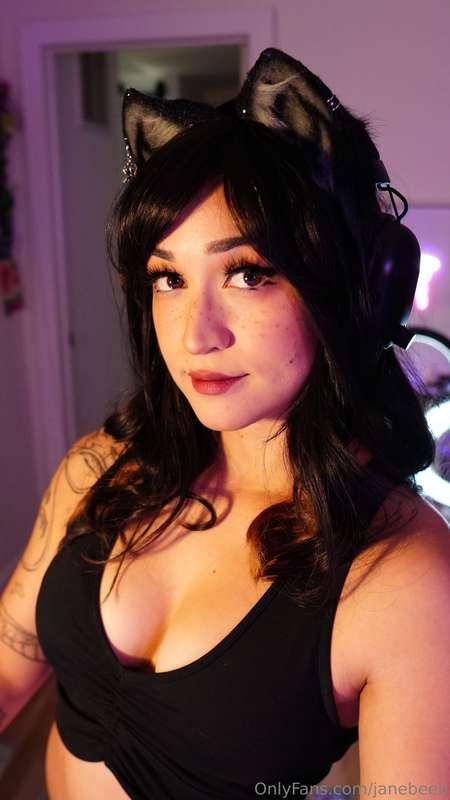 this look comes with consequences 😈