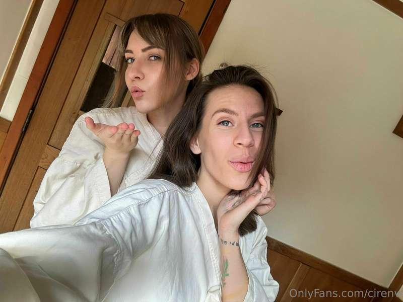 Love, kisses, and peace signs from me and @missmilarose