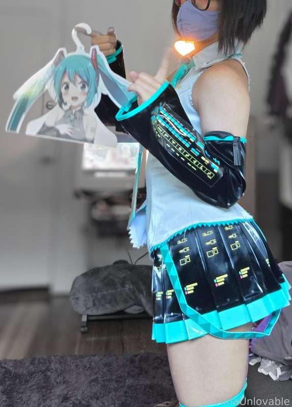 user377072094208335872 image #30