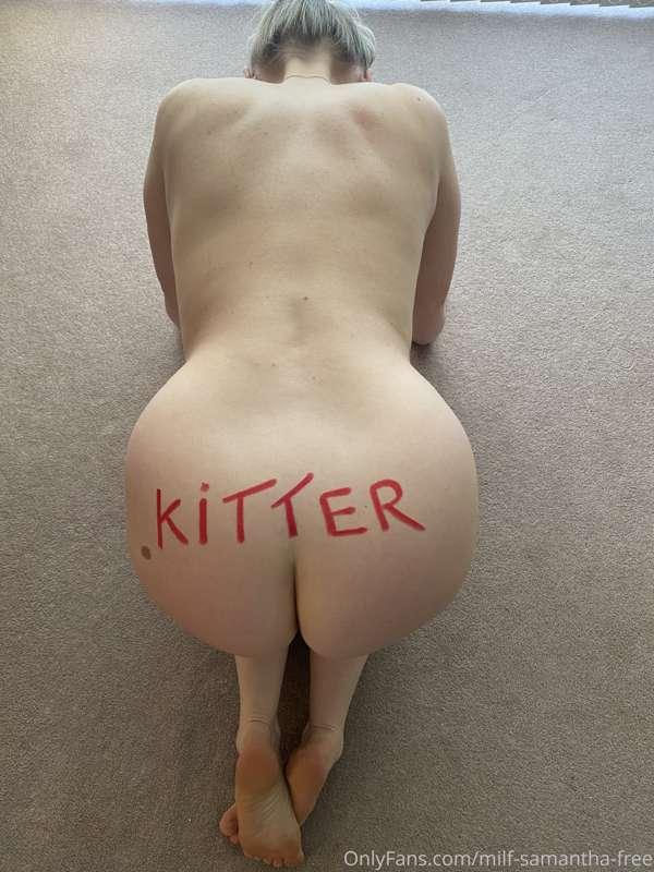Hey babes x message me if you want your name written above m..