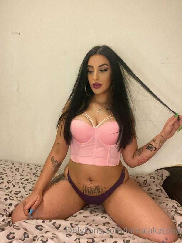 CHECK YOUR DM😈