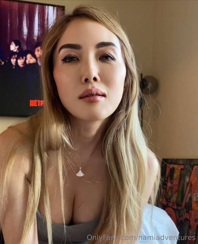 I am giving a handjob to you . And talking about a business ..