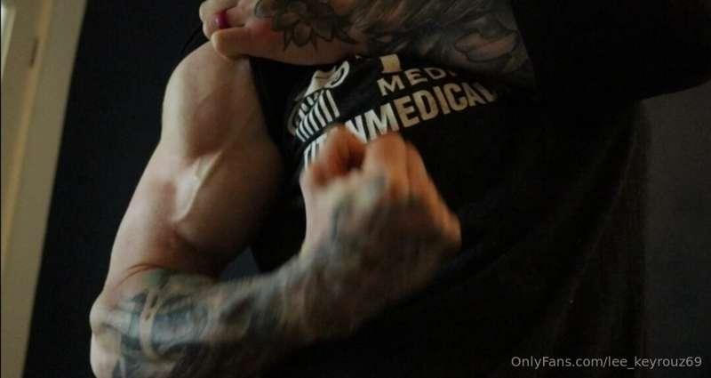 I want you to watch watch me flexing my rock hard biceps. sh..