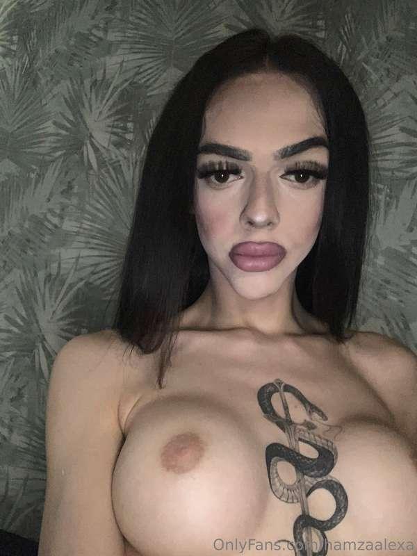 Élvezz szét.😍🍒💦💦🍆 Priviben küldtem nektek új vidicsomit csek..