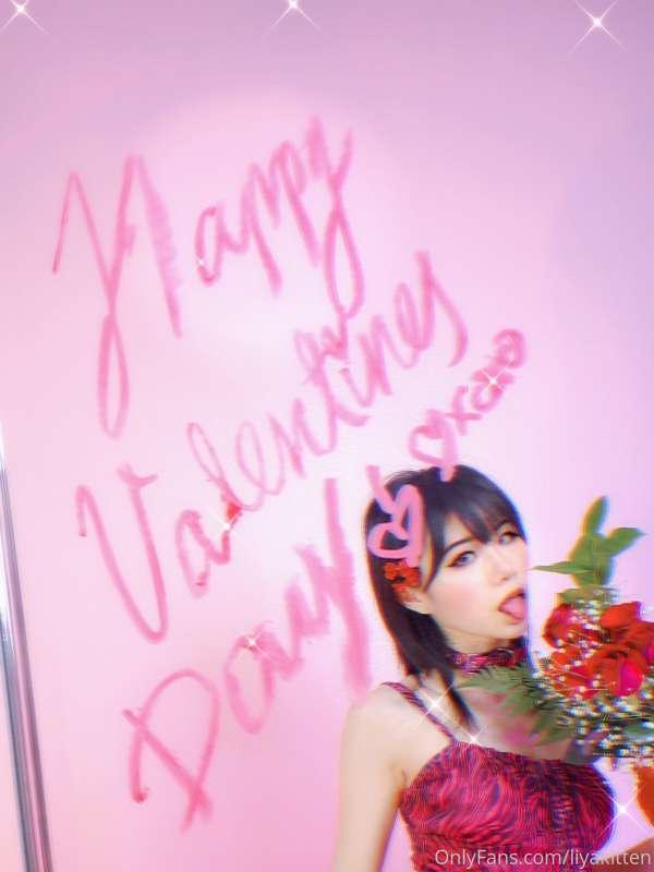 Happy Valentine's Day everyone!!🌹❤❤
I will be doing photosho..