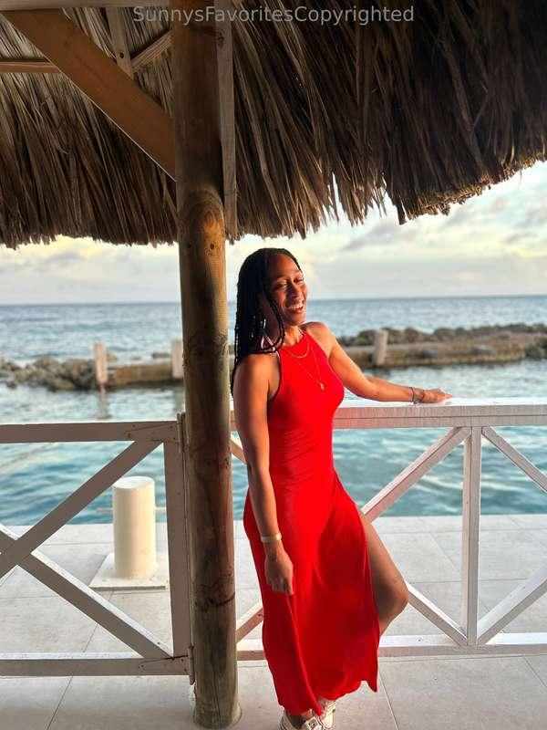 Every girl needs a little red something... don't ya think? 