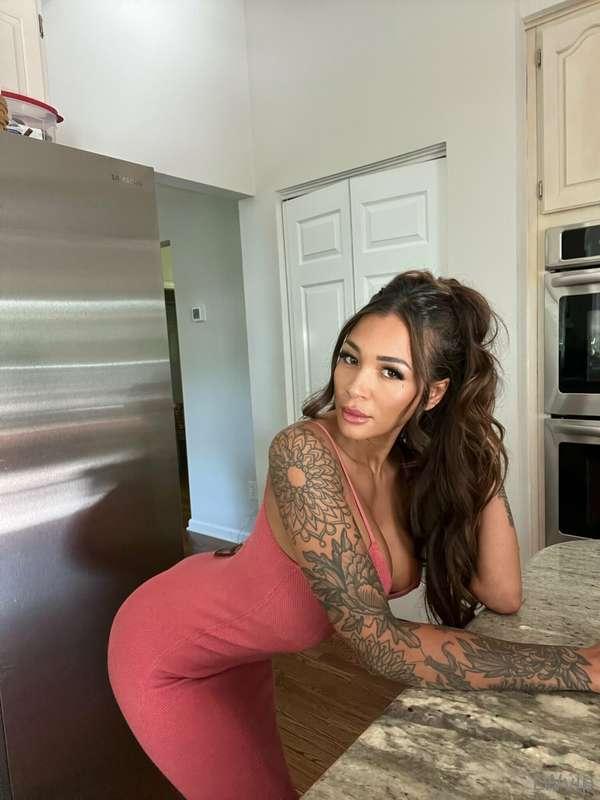 # Making you get out of bed in the best way possible 😈