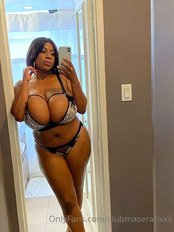 Are big boobs a turn-on or a deal breaker? 🍈🍈