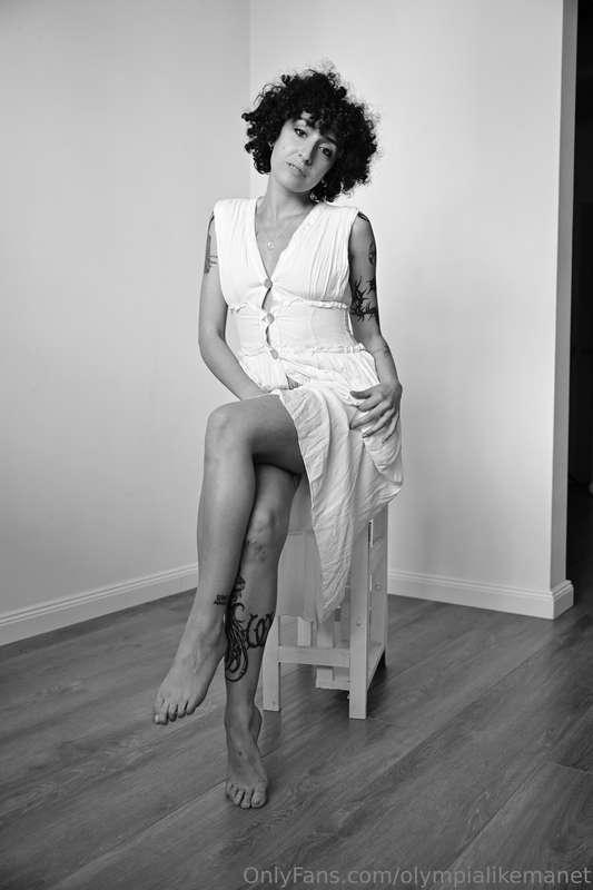 Hey hey hey come va? 😏🔥 Nell’ultimo shooting mi sono diverti..