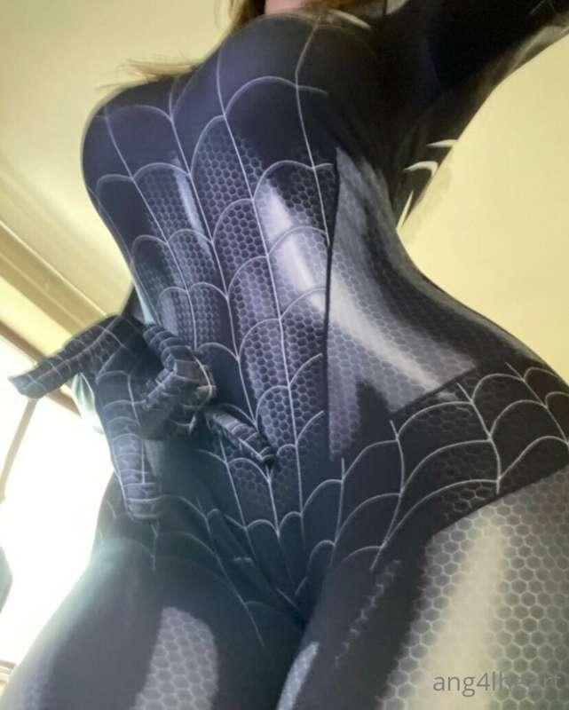 just another venom suit pic i never shared with u guys hehe ..