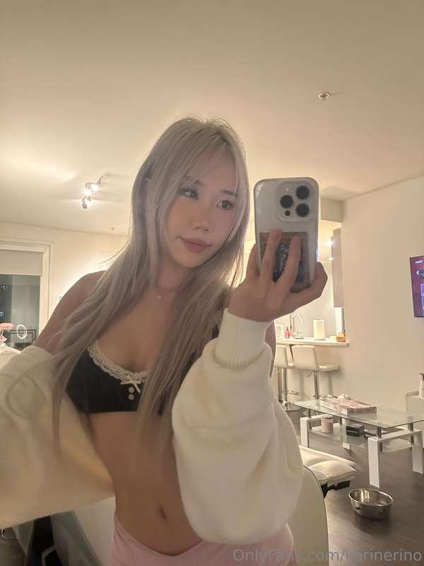 free pics for my re-subs tmr