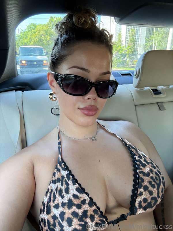 😎