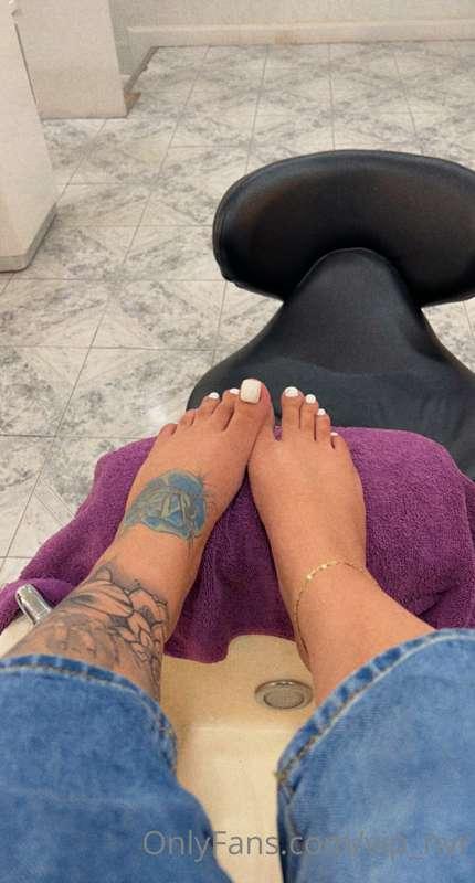 Who’s treating me to a pedi ? 
What colour shall I get ?