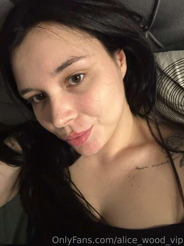 I can't sleep, will you join me?🫦❣️