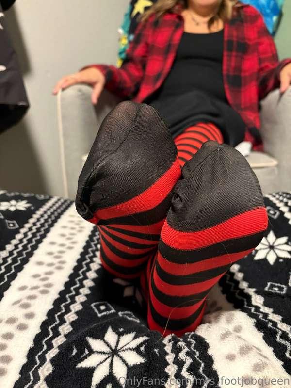 mrs_footjobqueen image #14