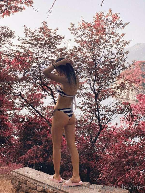 It's so beautiful here that time freezes, I'm immersed in th..