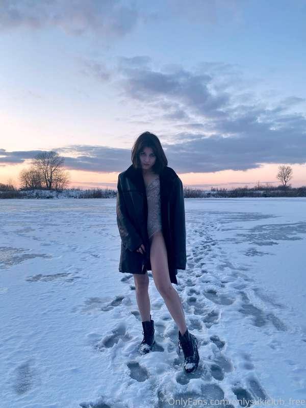 A HUGE cup of a hot tea warmed me up, 🔥 so I became that HOT..