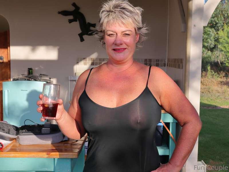 I just love the summer. When i need to wear clothes i can we..