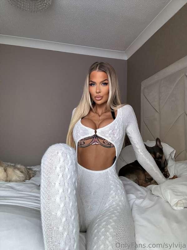 just sent my best ever set to my VIPs today... 😳🔥 there may ..
