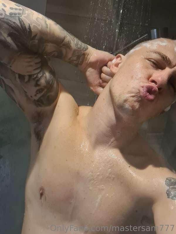 Wet and soapy suprise 👅