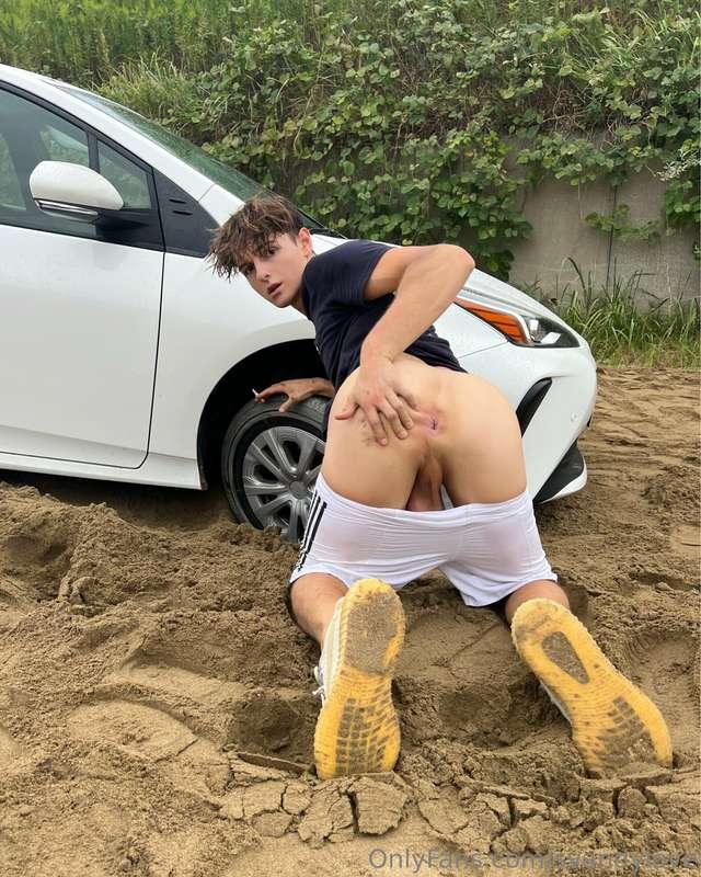 Don’t be gentle it’s just a rental 🤣👍🏼 we stuck with our car..