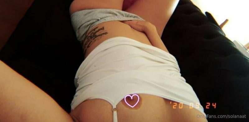 Hi babe. She is my friend @azulvioleta22 🦋

@azulvioleta22 🦋..