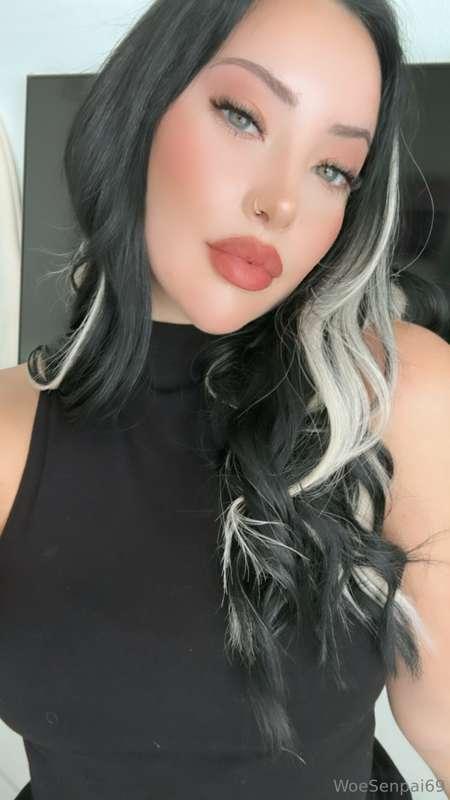 Where's my kiss?? 🥰