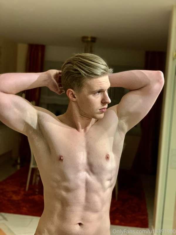 Sniff my perfect armpits. Lick my rock-hard abs. Submit and ..