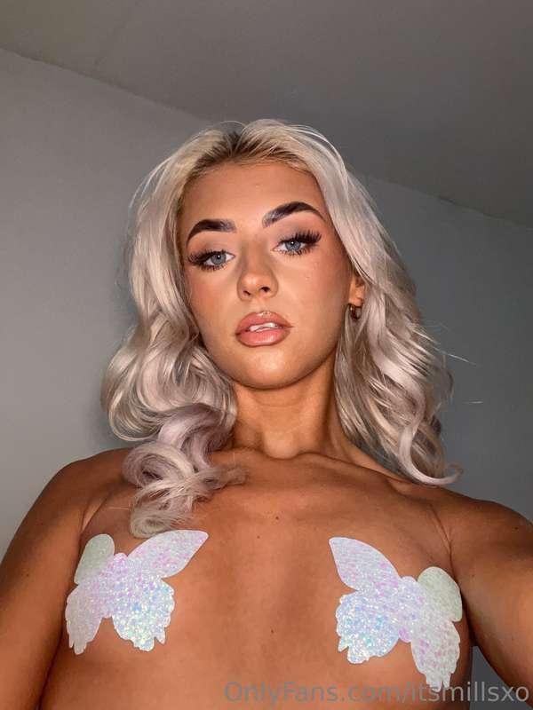 🦋