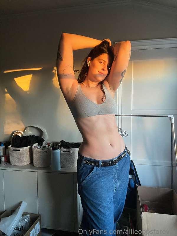 Don't worry cutie, muscle mommy is here to take good care of..