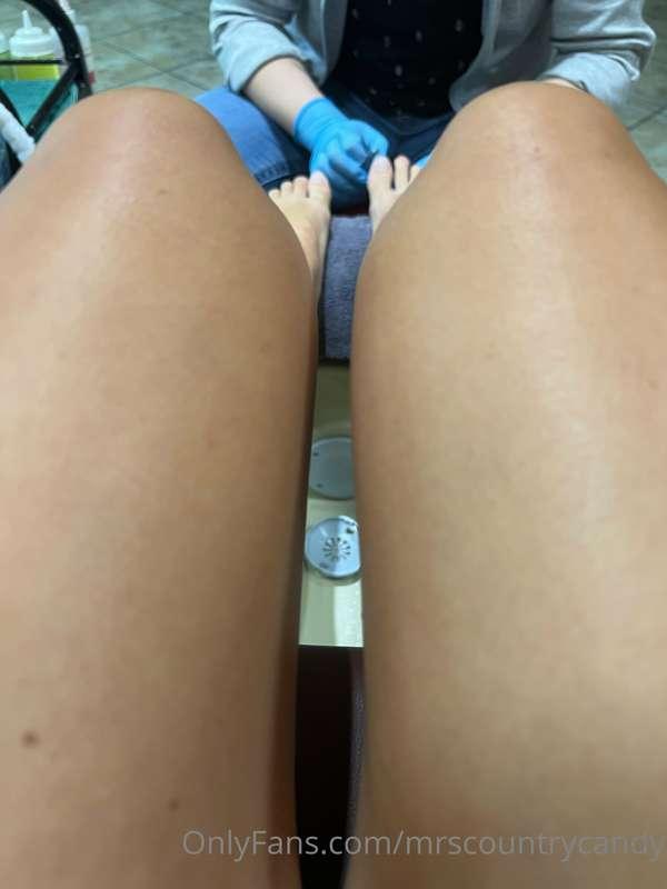 Pedicure day 💕💕