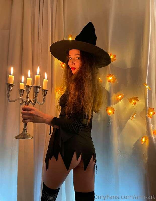Hey, baby, I'm already looking forward to Halloween🎃, I want..