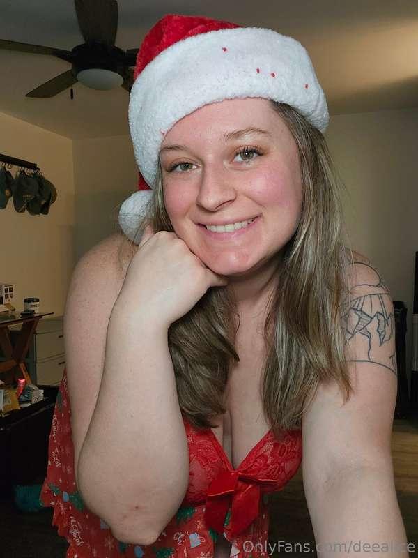 🎁Cum and unwrap me on my VIP! @deealicevip $12 ONLY until Ja..