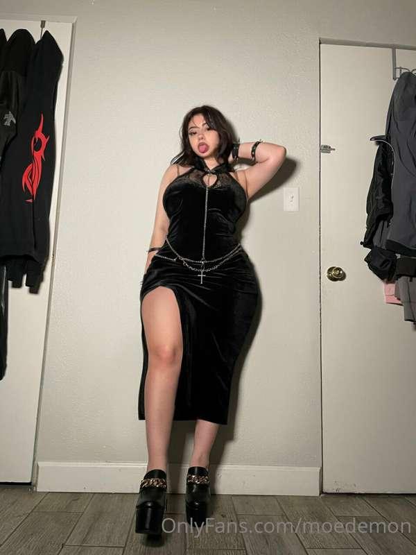 All chained up ⛓👅