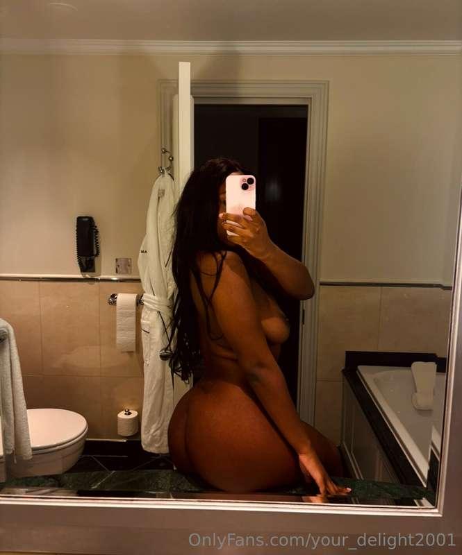 What drew your attention in this pic?