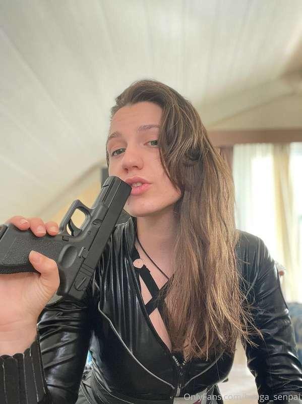 Do you want to play with my gun? 😈