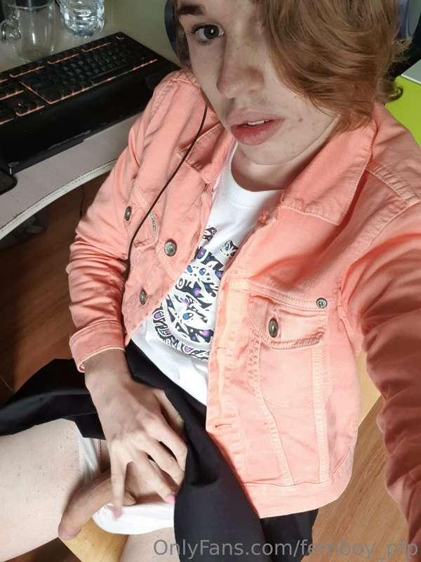 femboy_pfp image #3
