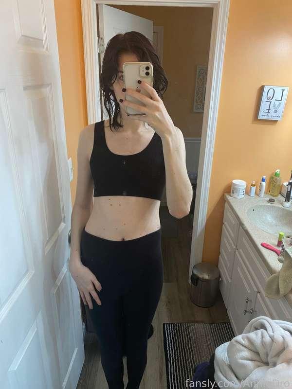 Fresh out the shower :3

Happy Tuesday!! I have a bunch of new outfits and gifts from my throne wishlist that I’m excited to fulfill and showcase in future sets, thanks again to anyone who buys this pup things! My OnlyFans will open on the 1st of April, but it’s not for fools ;3