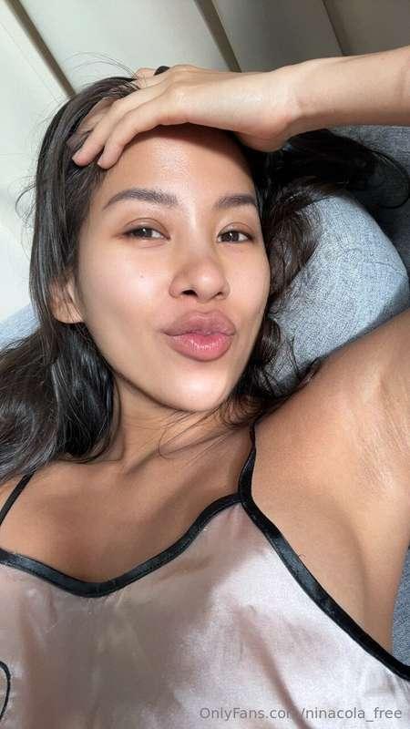 wanna kiss? 😚