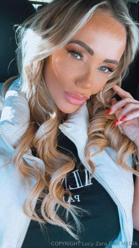 On route to another naughty day of shooting before live for ..