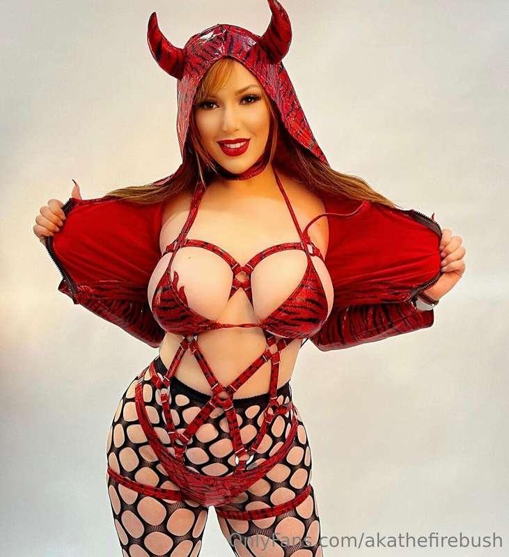 I’m here to set your soul on 🔥🥵😈